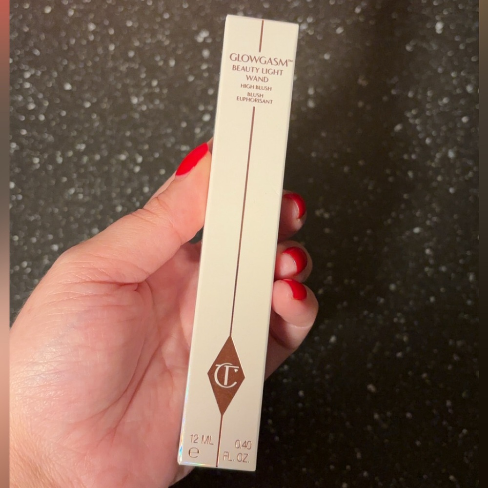 New Charlotte Tilbury Glowgasm Beauty Light Wand - Picture 3 of 13